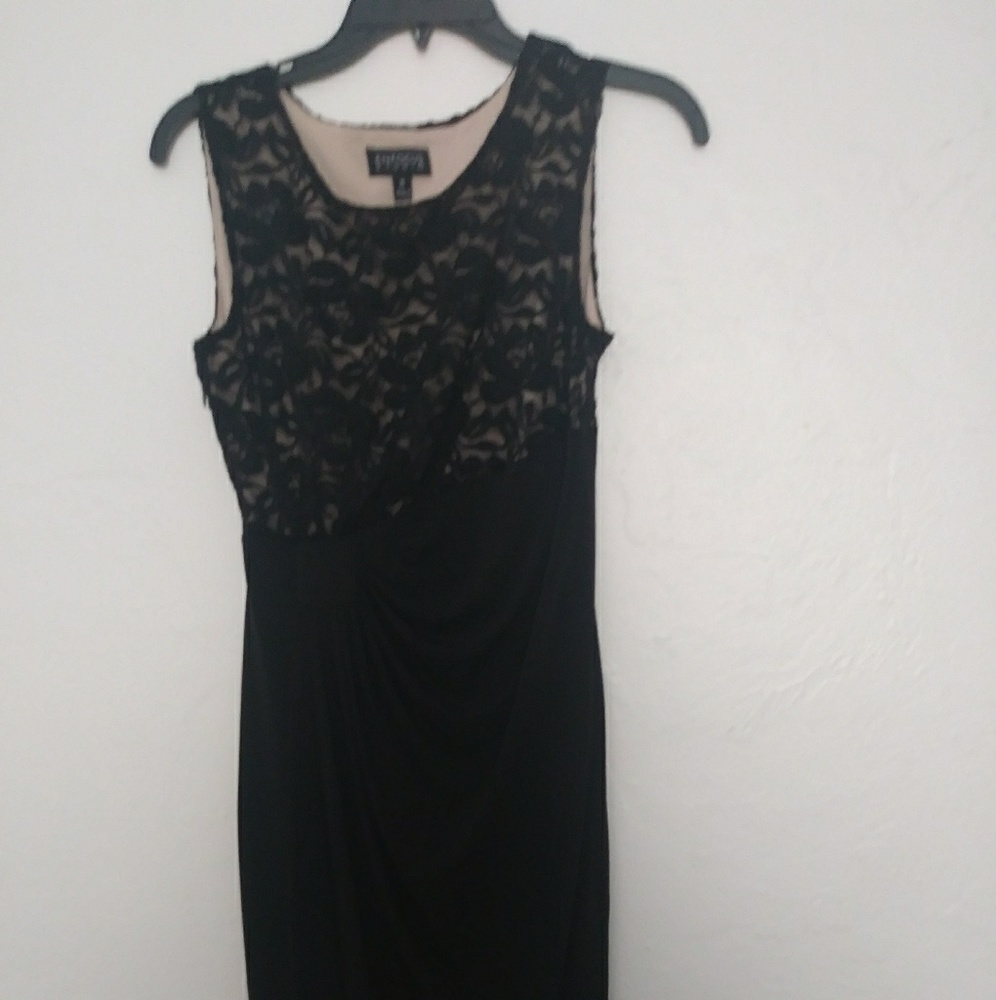 BEAUTIFUL ELEGANT BLACK DRESS